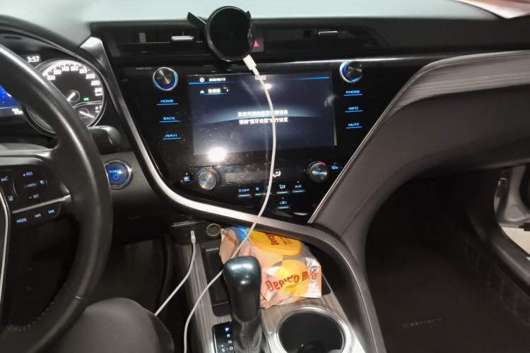 Used Toyota Camry 2019 Revised Version Dual-Engine 2.5 HG Luxury Edition Audio And AC Panel