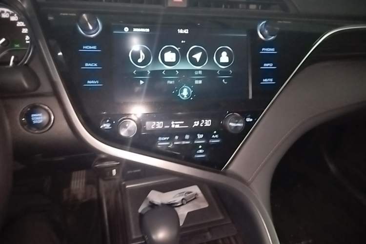 Used Toyota Camry 2019 Revised Version 2.5G Luxury Edition Audio And AC Panel