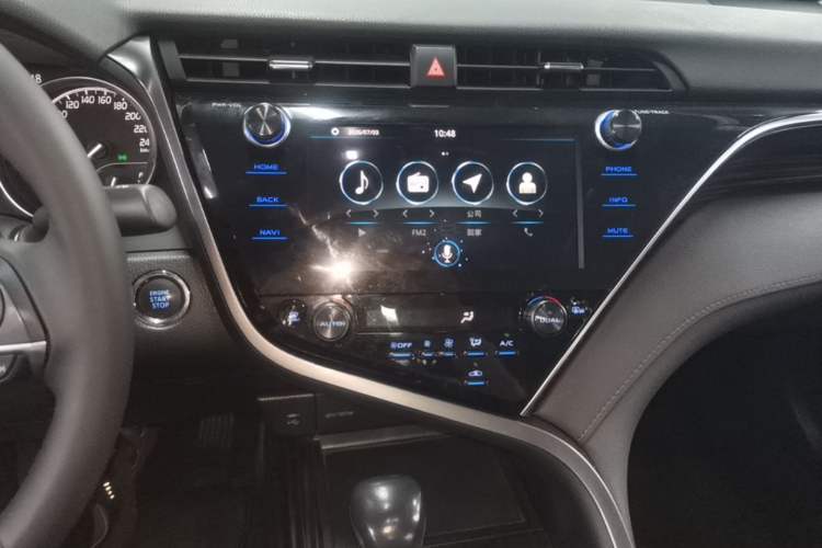 Used Toyota Camry 2019 2.5G Luxury Edition China VI Standard Audio And AC Panel