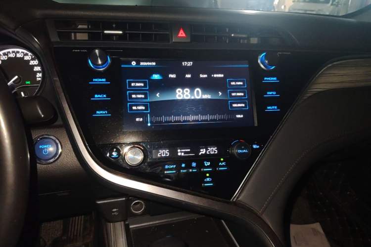 Used Toyota Camry 2019 Dual-Engine 2.5 HG Luxury Edition China VI Standard Audio And AC Panel