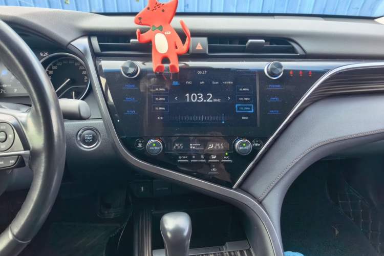 Used Toyota Camry 2019 2.0G Luxury Edition China VI Standard Audio And AC Panel
