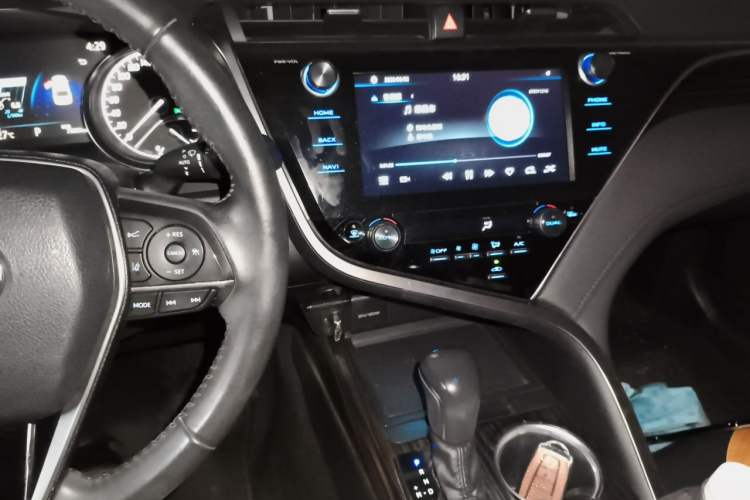 Used Toyota Camry 2019 Revised Version 2.0G Luxury Edition Audio And AC Panel