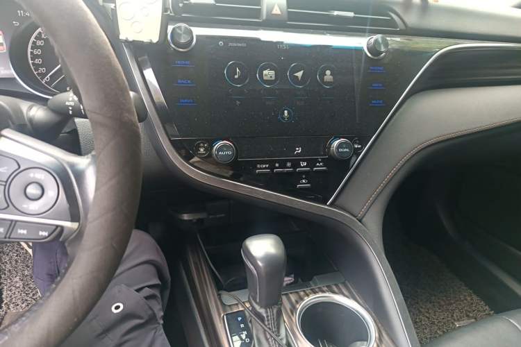 Used Toyota Camry 2019 2.5G Luxury Edition China VI Standard Audio And AC Panel