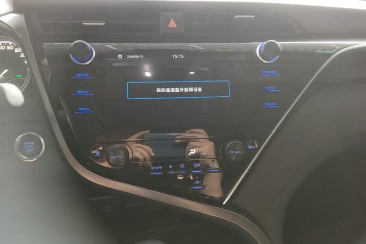 Used Toyota Camry 2019 2.5G Luxury Edition China VI Standard Audio And AC Panel