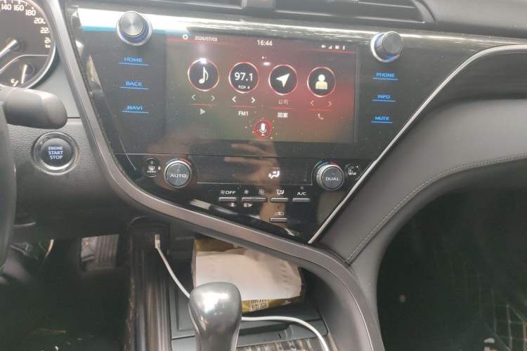 Used Toyota Camry 2019 2.5G Luxury Edition China VI Standard Audio And AC Panel
