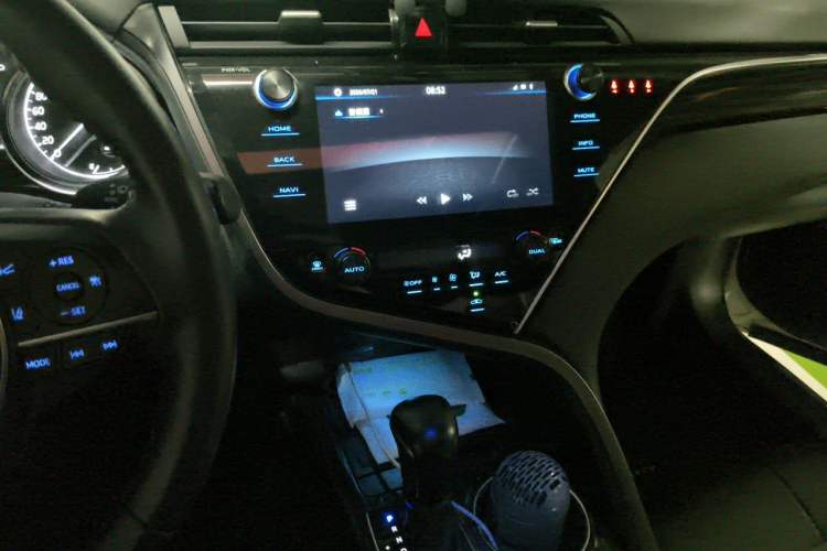 Used Toyota Camry 2019 2.5G Luxury Edition China VI Standard Audio And AC Panel