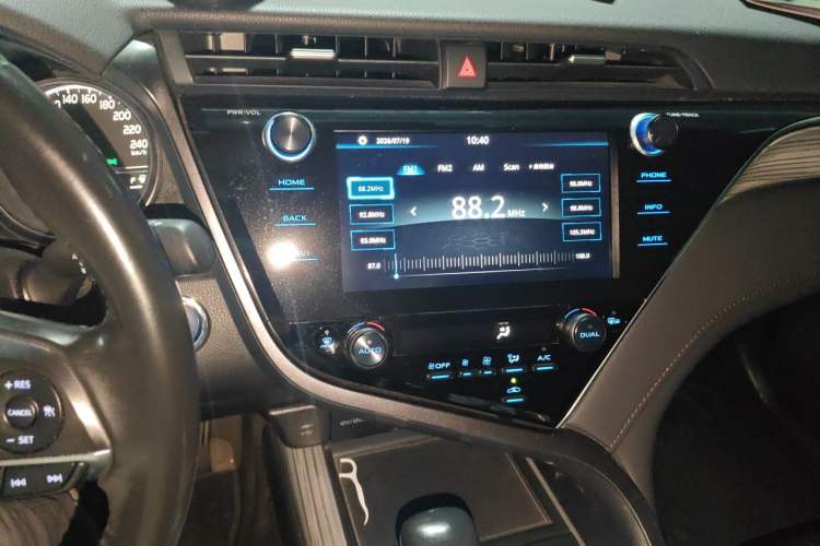Used Toyota Camry 2019 Dual-Engine 2.5 HG Luxury Edition China VI Standard Audio And AC Panel