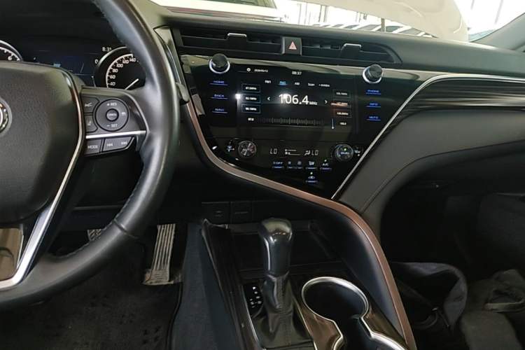 Used Toyota Camry 2019 Revised Version 2.5G Luxury Edition Audio And AC Panel