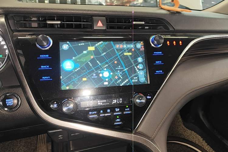 Used Toyota Camry 2019 2.5G Luxury Edition China VI Standard Audio And AC Panel