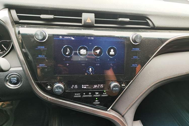 Used Toyota Camry 2019 2.0G Luxury Edition China VI Standard Audio And AC Panel