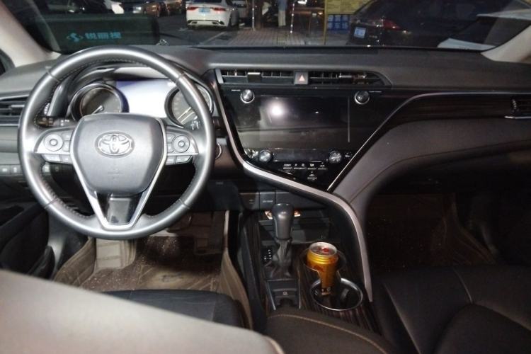 Used Toyota Camry 2019 Revised Version 2.0G Luxury Edition Center Console