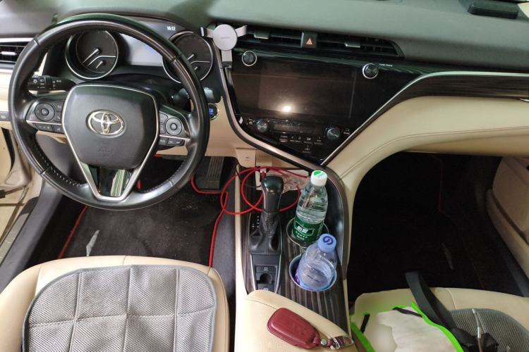 Used Toyota Camry 2019 2.0G Luxury Edition China VI Standard Center Console