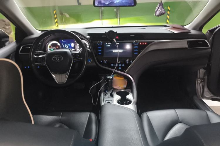 Used Toyota Camry 2019 Revised Version Dual-Engine 2.5 HG Luxury Edition Center Console