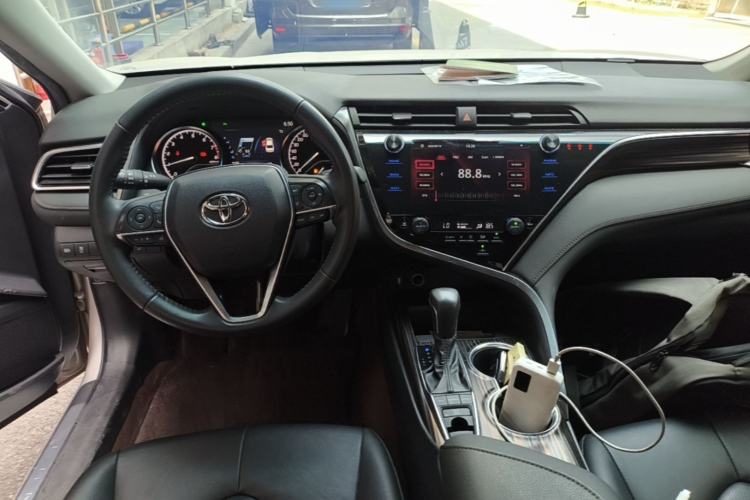 Used Toyota Camry 2019 Revised Version 2.5G Luxury Edition Center Console