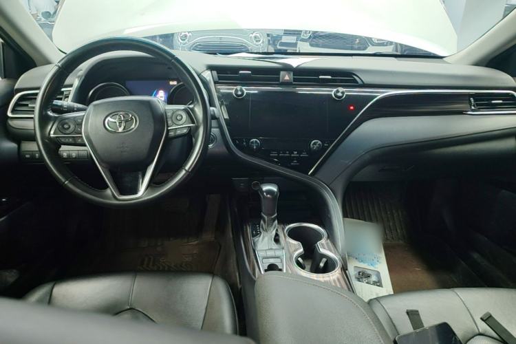 Used Toyota Camry 2019 2.5G Luxury Edition China VI Standard Center Console