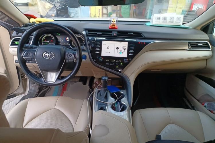 Used Toyota Camry 2019 2.5G Luxury Edition China VI Standard Center Console