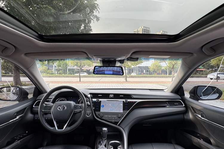 Used Toyota Camry 2019 Revised Version 2.5G Luxury Edition Center Console