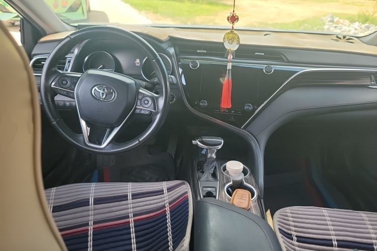 Used Toyota Camry 2019 Revised Version 2.0G Luxury Edition Center Console