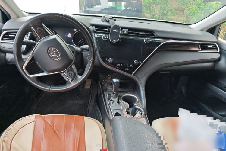 Used Toyota Camry 2019 Revised Version 2.0G Luxury Edition Center Console