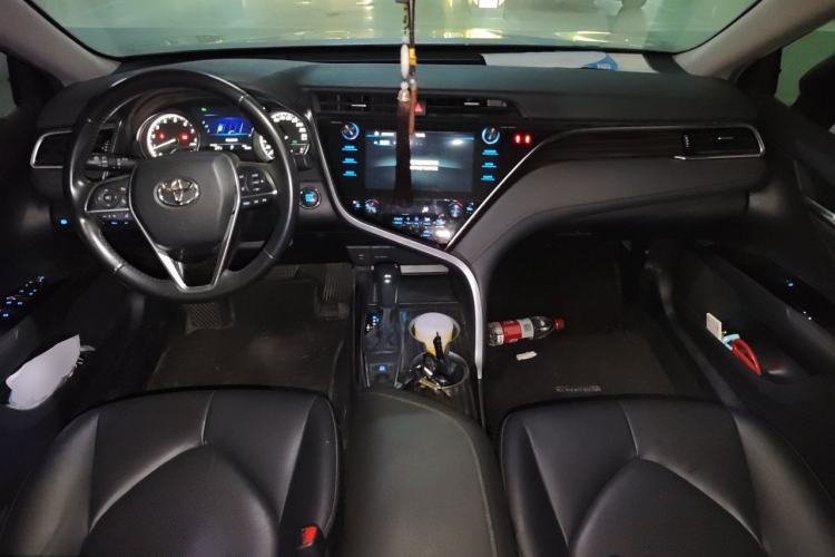 Used Toyota Camry 2019 2.0G Luxury Edition China VI Standard Center Console