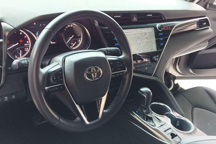 Used Toyota Camry 2019 Revised Version 2.5G Luxury Edition Center Console