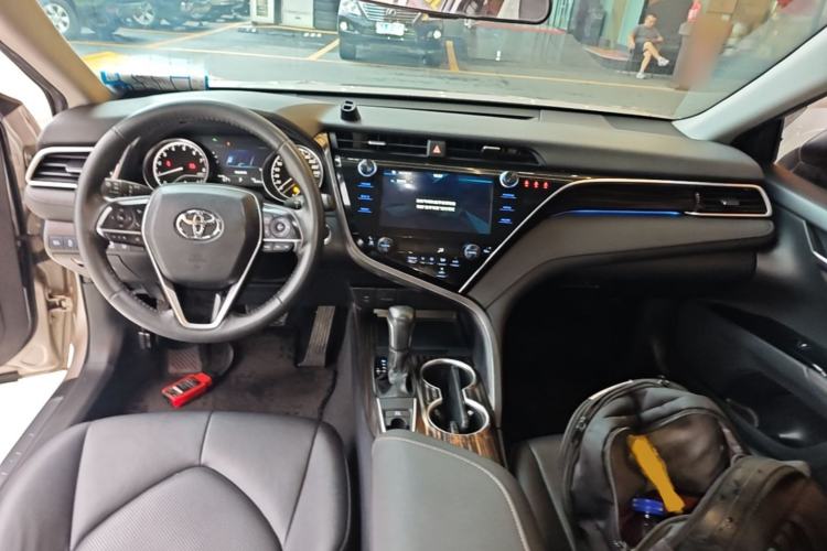 Used Toyota Camry 2019 Revised Version 2.0G Luxury Edition Center Console
