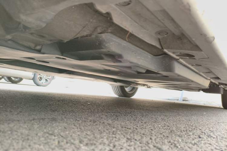 Used Toyota Camry 2019 Dual-Engine 2.5 HG Luxury Edition China VI Standard Chassis Front Left
