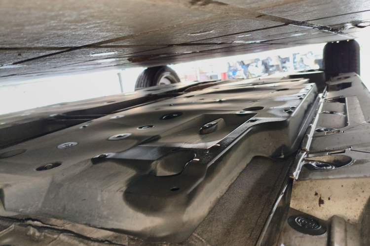 Used Toyota Camry 2019 2.0G Luxury Edition China VI Standard Chassis Front Right