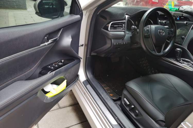 Used Toyota Camry 2019 2.5G Luxury Edition China VI Standard Driver Seat