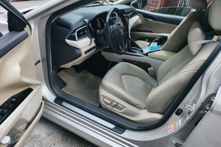 Used Toyota Camry 2019 2.5G Luxury Edition China VI Standard Driver Seat