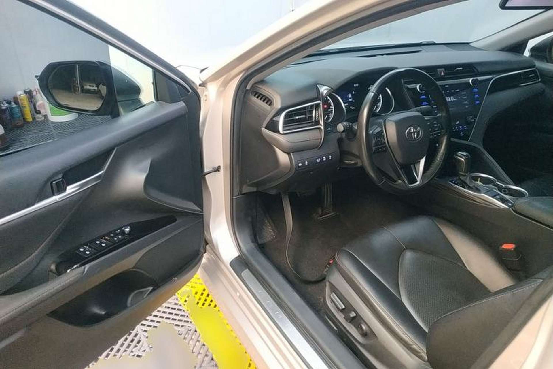 Used Toyota Camry 2019 2.0G Luxury Edition China V Standard Driver Seat