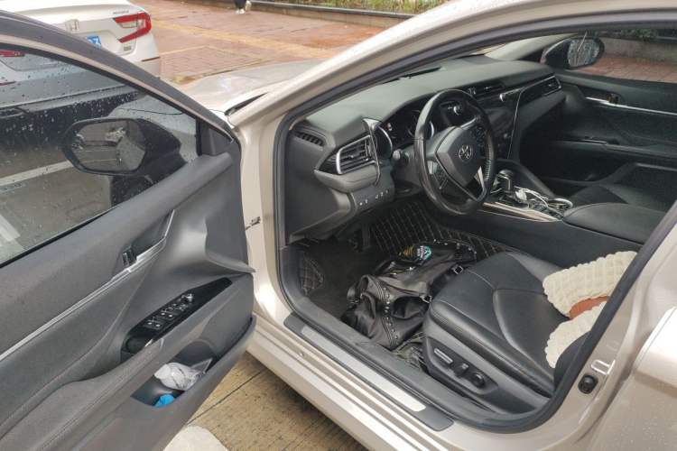 Used Toyota Camry 2019 2.5G Luxury Edition China VI Standard Driver Seat