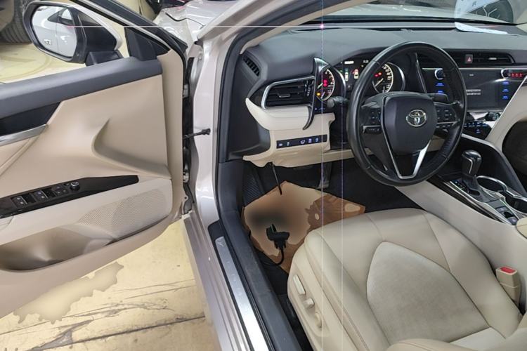 Used Toyota Camry 2019 2.0G Luxury Edition China VI Standard Driver Seat