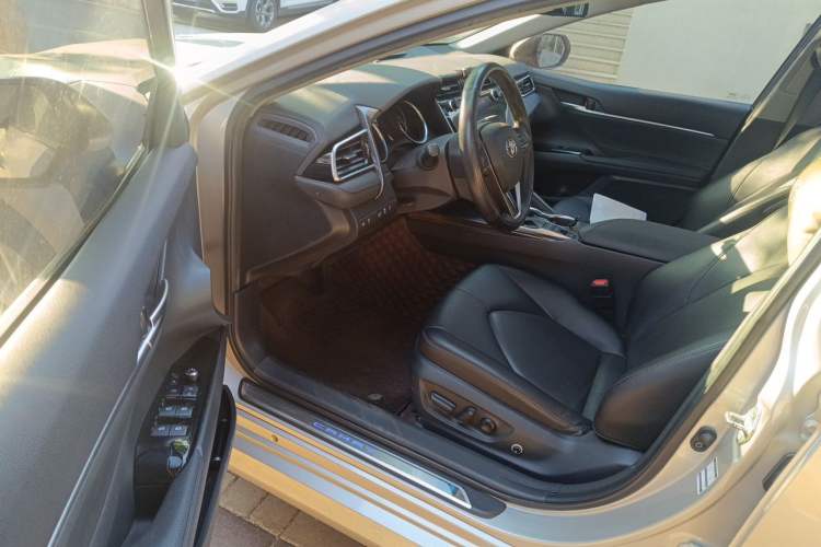 Used Toyota Camry 2019 2.5G Luxury Edition China VI Standard Driver Seat