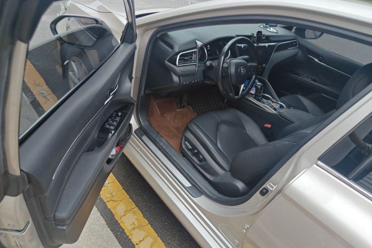 Used Toyota Camry 2019 Revised Version 2.0G Luxury Edition Driver Seat