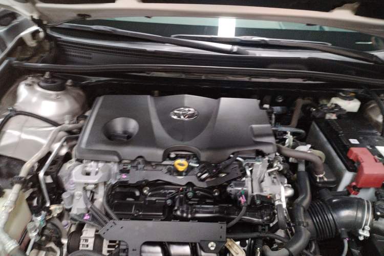 Used Toyota Camry 2019 2.5G Luxury Edition China VI Standard Engine Bay