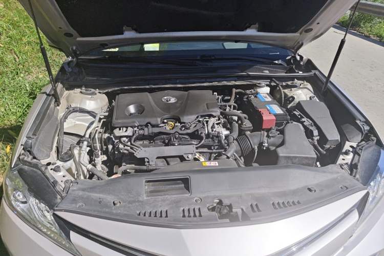 Used Toyota Camry 2019 2.5G Luxury Edition China VI Standard Engine Bay