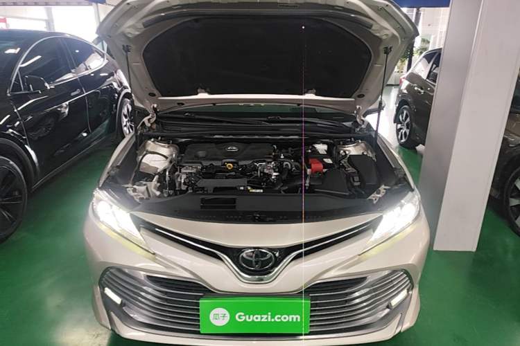 Used Toyota Camry 2019 2.5G Luxury Edition China VI Standard Engine Bay