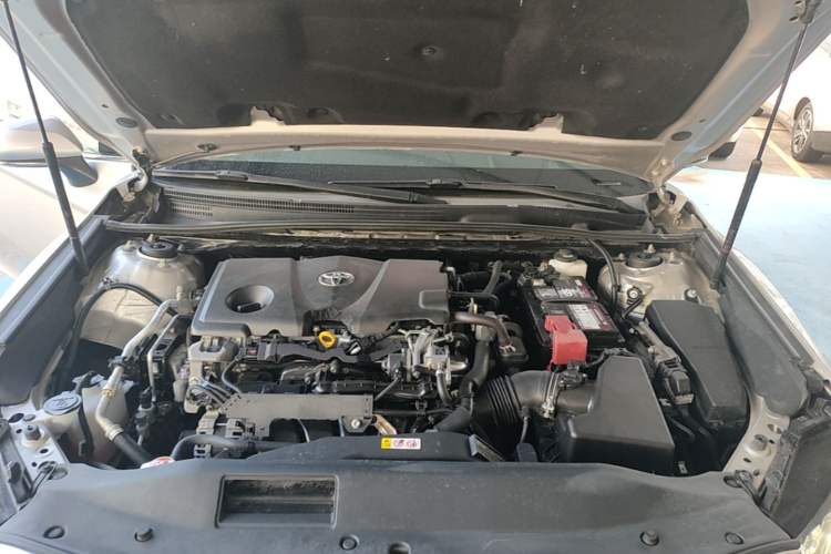 Used Toyota Camry 2019 2.5G Luxury Edition China VI Standard Engine Bay