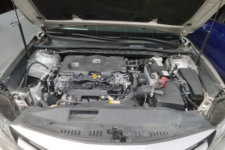 Used Toyota Camry 2019 2.5G Luxury Edition China VI Standard Engine Bay