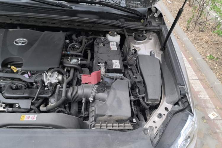 Used Toyota Camry 2019 Revised Version 2.0G Luxury Edition Engine Bay Left