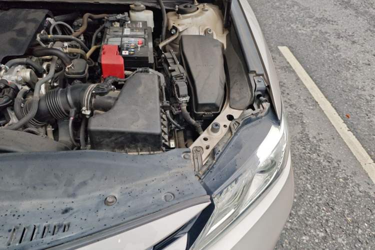 Used Toyota Camry 2019 2.0G Luxury Edition China V Standard Engine Bay Left