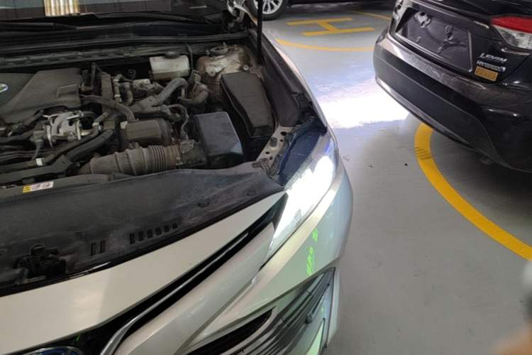 Used Toyota Camry 2019 Dual-Engine 2.5 HG Luxury Edition China VI Standard Engine Bay Left