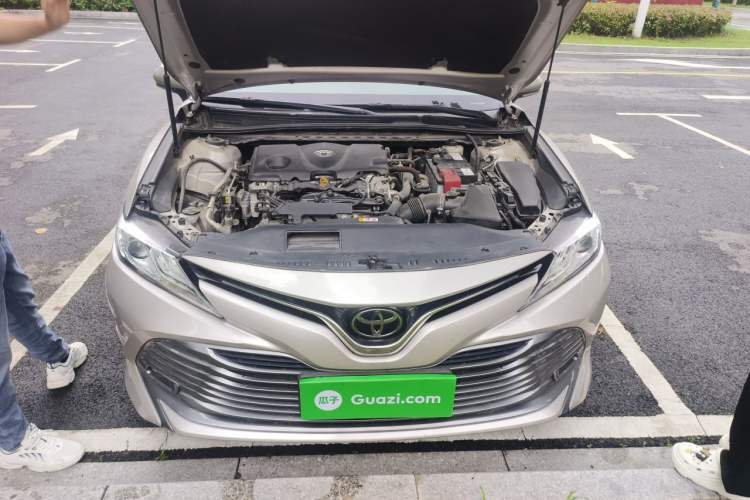 Used Toyota Camry 2019 2.5G Luxury Edition China VI Standard Engine Bay