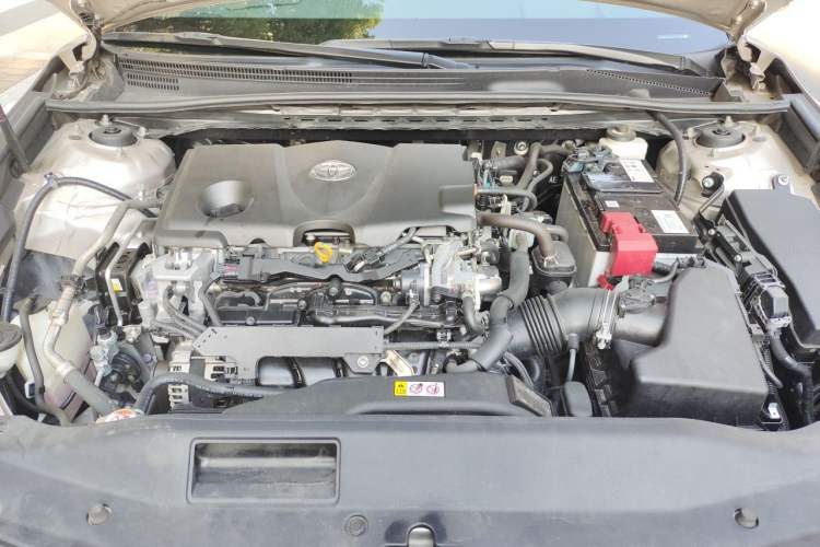 Used Toyota Camry 2019 2.5G Luxury Edition China VI Standard Engine Bay