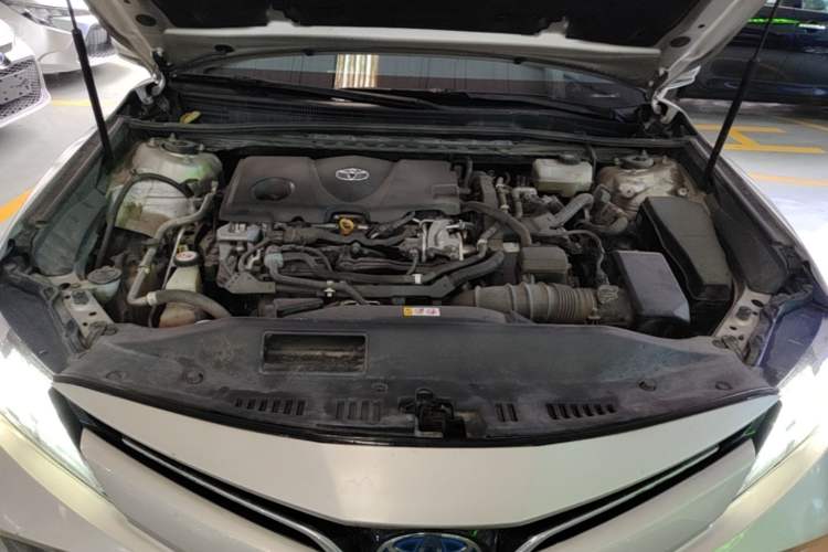 Used Toyota Camry 2019 Dual-Engine 2.5 HG Luxury Edition China VI Standard Engine Bay