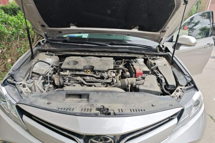 Used Toyota Camry 2019 Revised Version 2.0G Luxury Edition Engine Bay