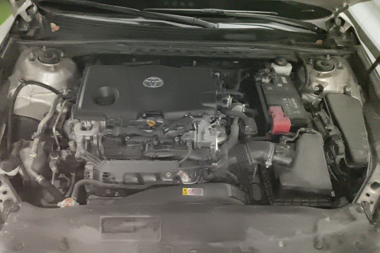 Used Toyota Camry 2019 2.5G Luxury Edition China VI Standard Engine Bay