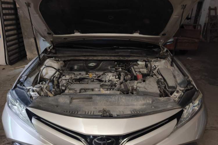 Used Toyota Camry 2019 2.5G Luxury Edition China VI Standard Engine Bay