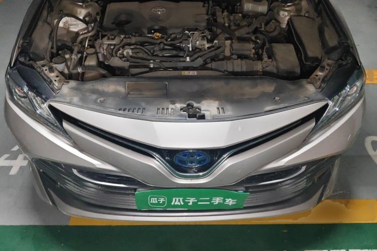Used Toyota Camry 2019 Dual-Engine 2.5 HG Luxury Edition China VI Standard Engine Bay